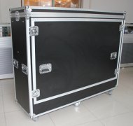 Guitar flight case-Deluxe guitar case,holds 10 guitars with wheels.